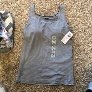 Deluth trading women’s Pier Genius Tankini. Nanotex size M.  New with tags